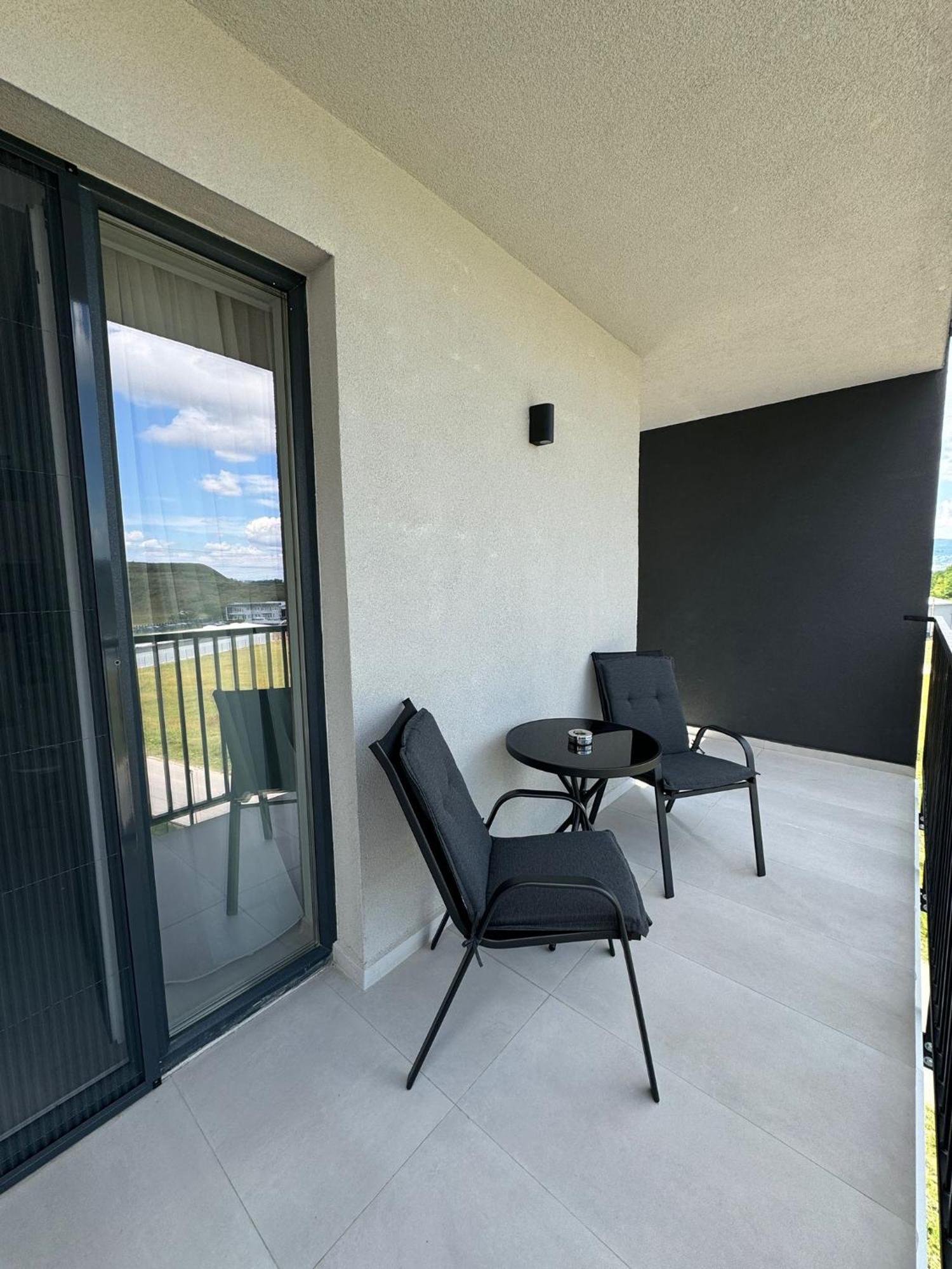 Palladium Apartament Brasov Exterior photo